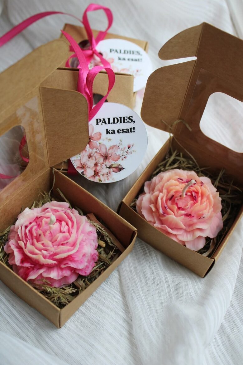 Davanu kastīte - peonija