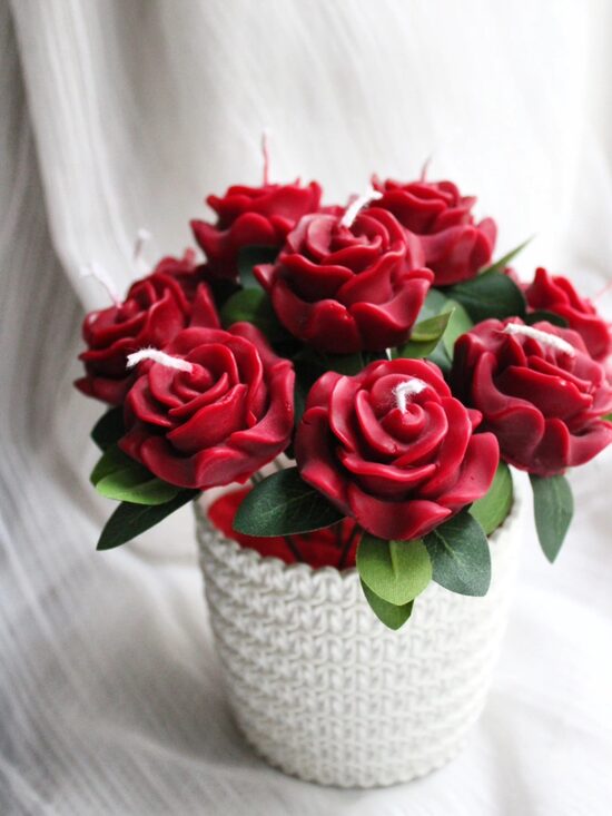 Rožu sveču pušķis