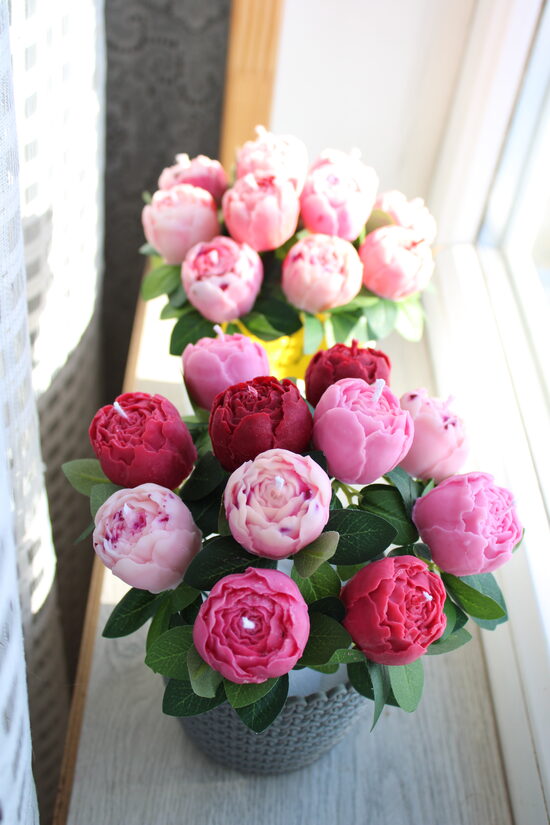 Peoniju sveču pušķi - pieejamie